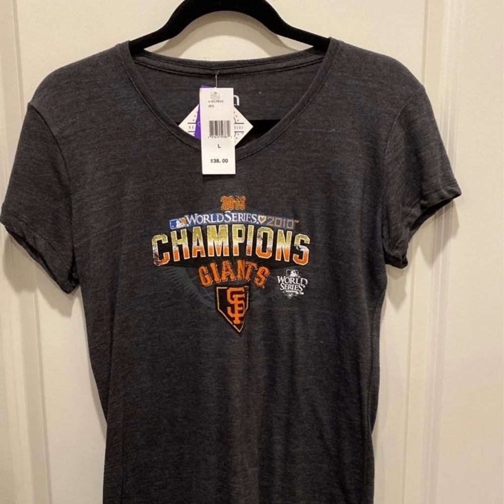 SF Giants Baseball T-Shirt NWT